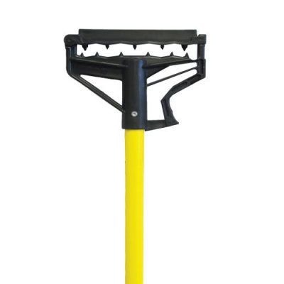 Mop Handle with Toothed Grip